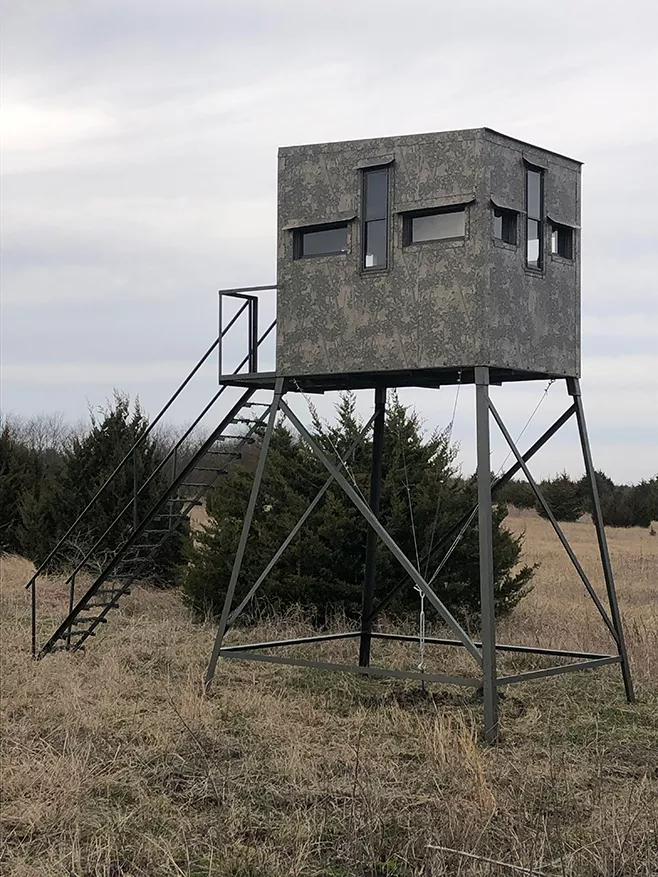 Atascosa 5X7 Bow/Rifle 10′ Tower Luxury Package