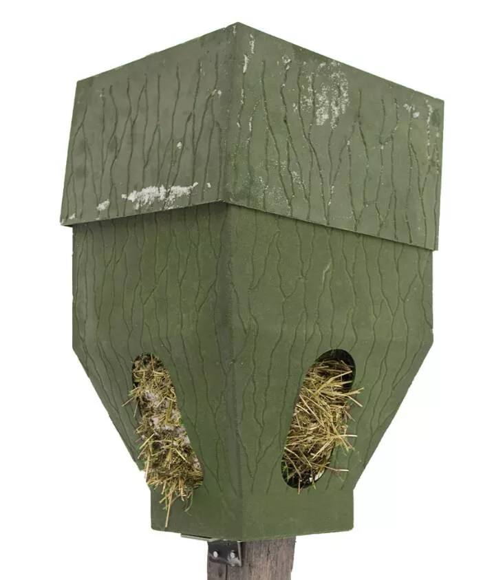 Banks Outdoors Haybank Hay Feeder• HB300