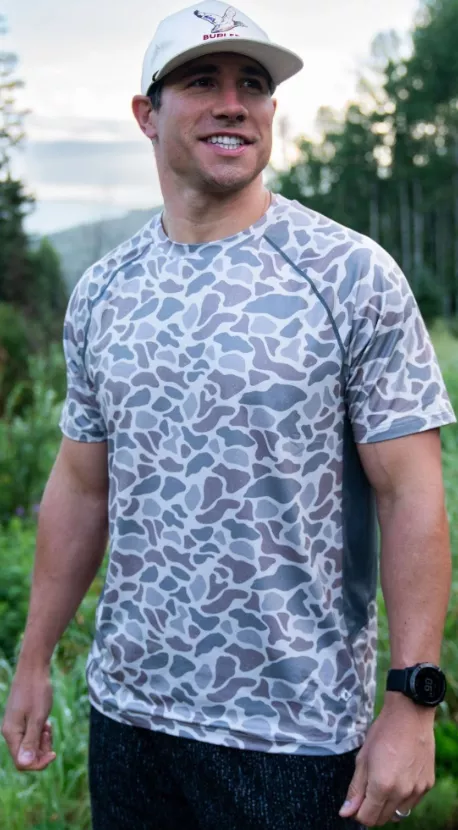 Burlebo Men’s Performance Tee – Deer Camo