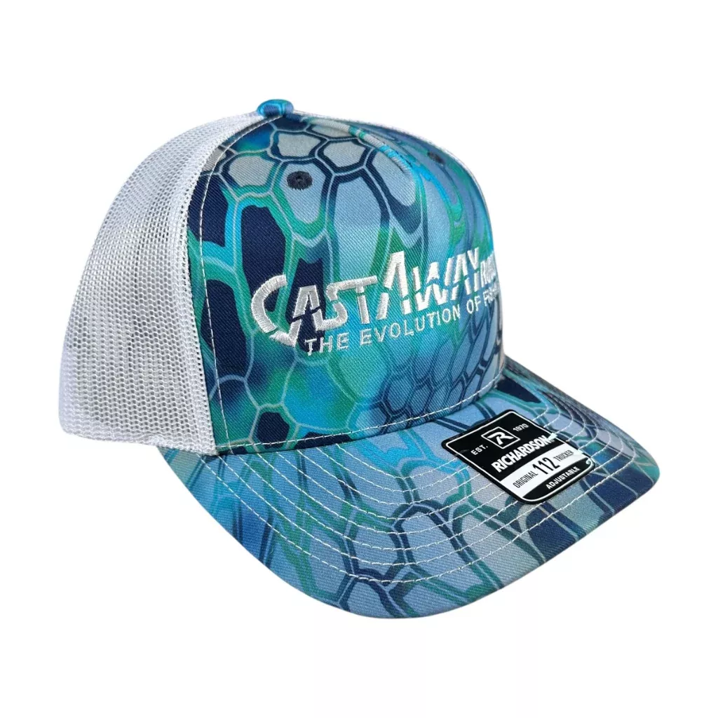 CastAway Trucker Hat – Kryptek: Pontus/White
