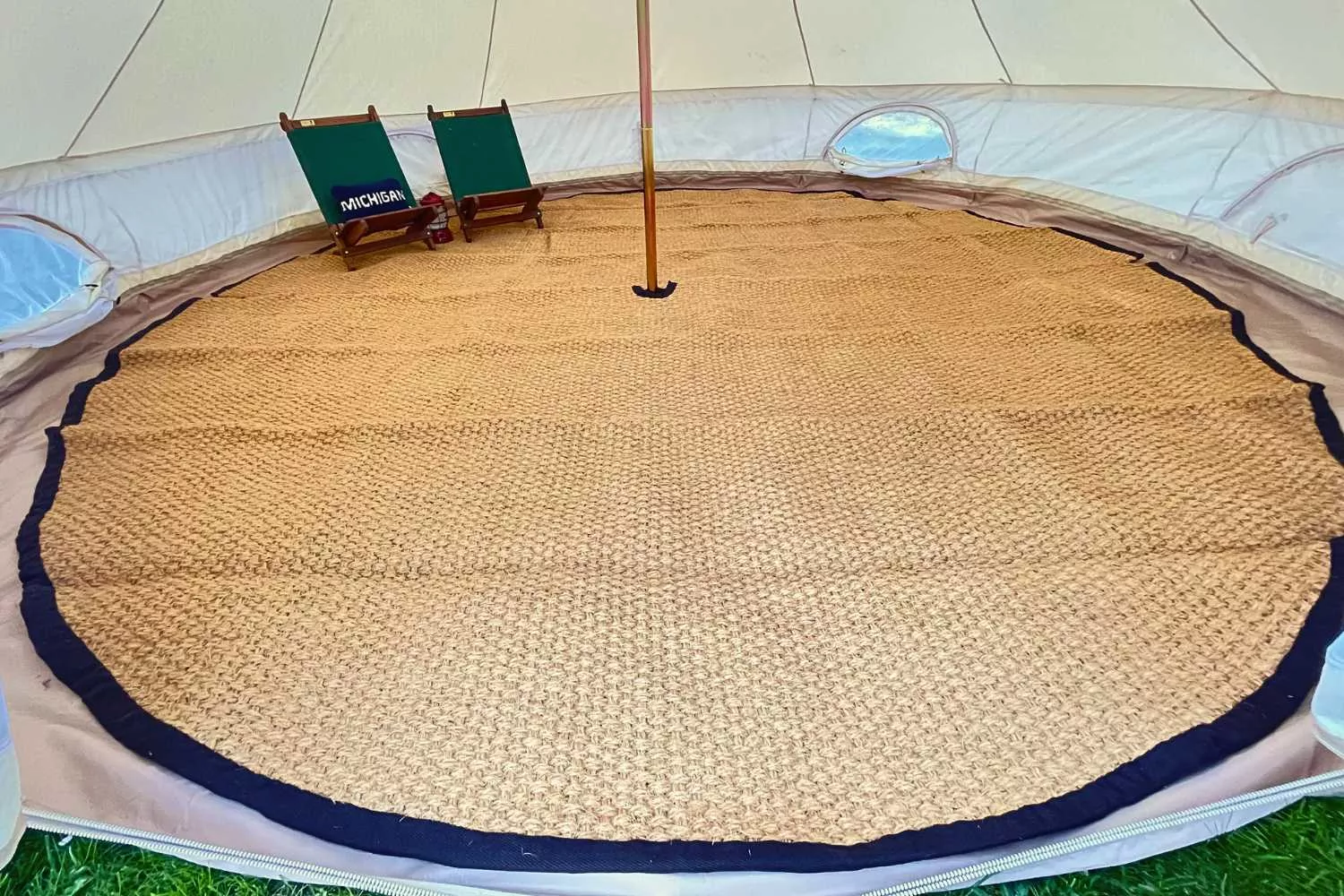 Coir Bell Tent Rug Half-Moon | 13′ (4M)
