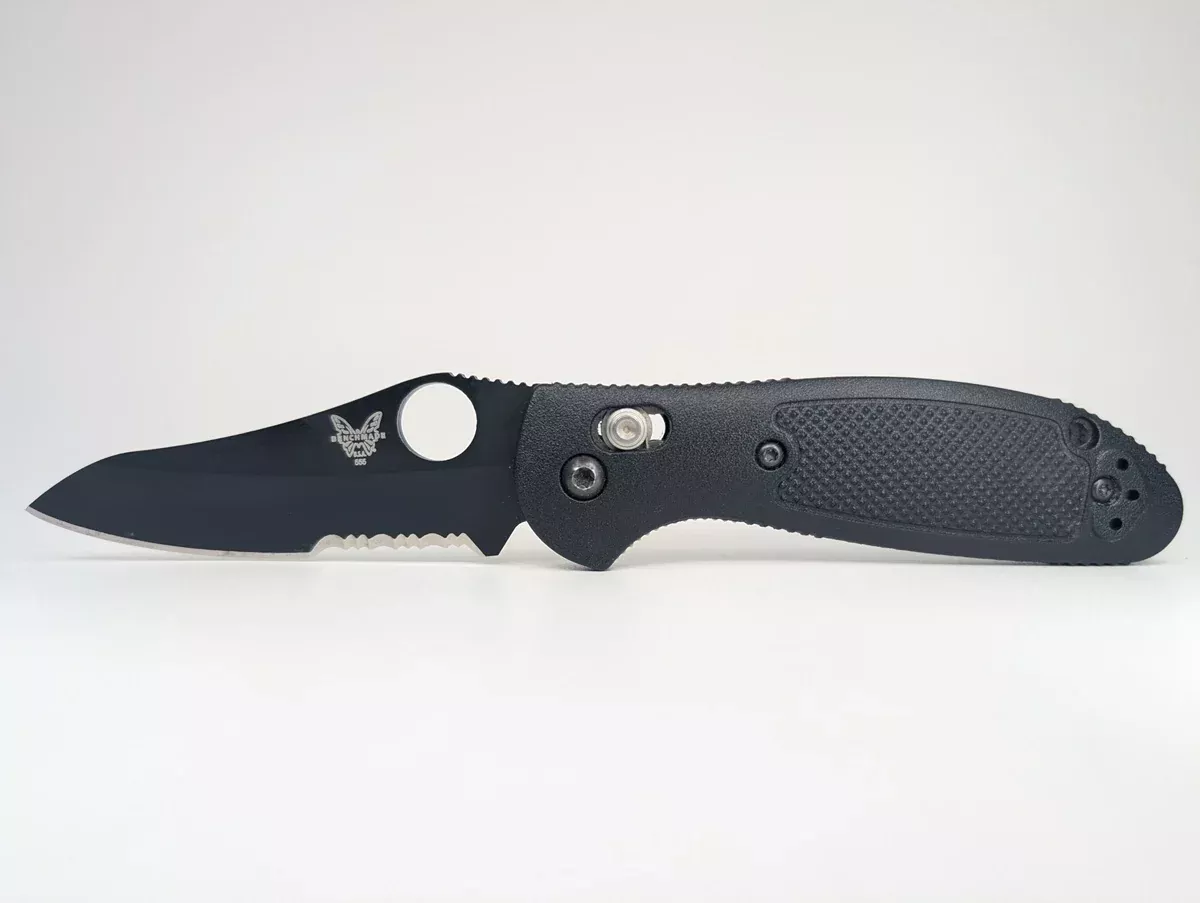 *Consignment* Benchmade 555 Mini Griptilian 154CM Partial Serrated Axis Lock Folding Knife