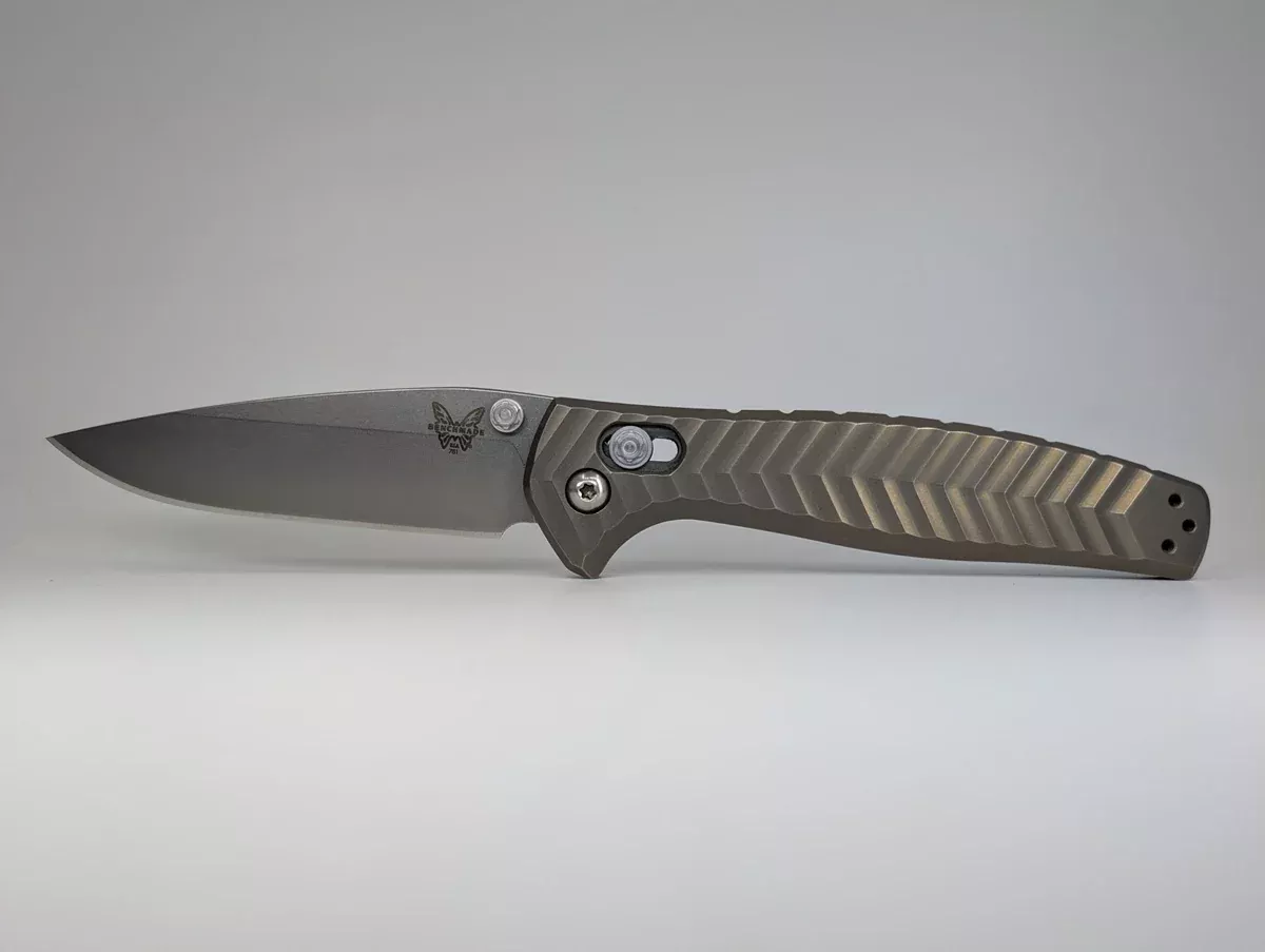 *Consignment* Benchmade 781 Anthem Titanium Integral Axis Lock Folding Knife