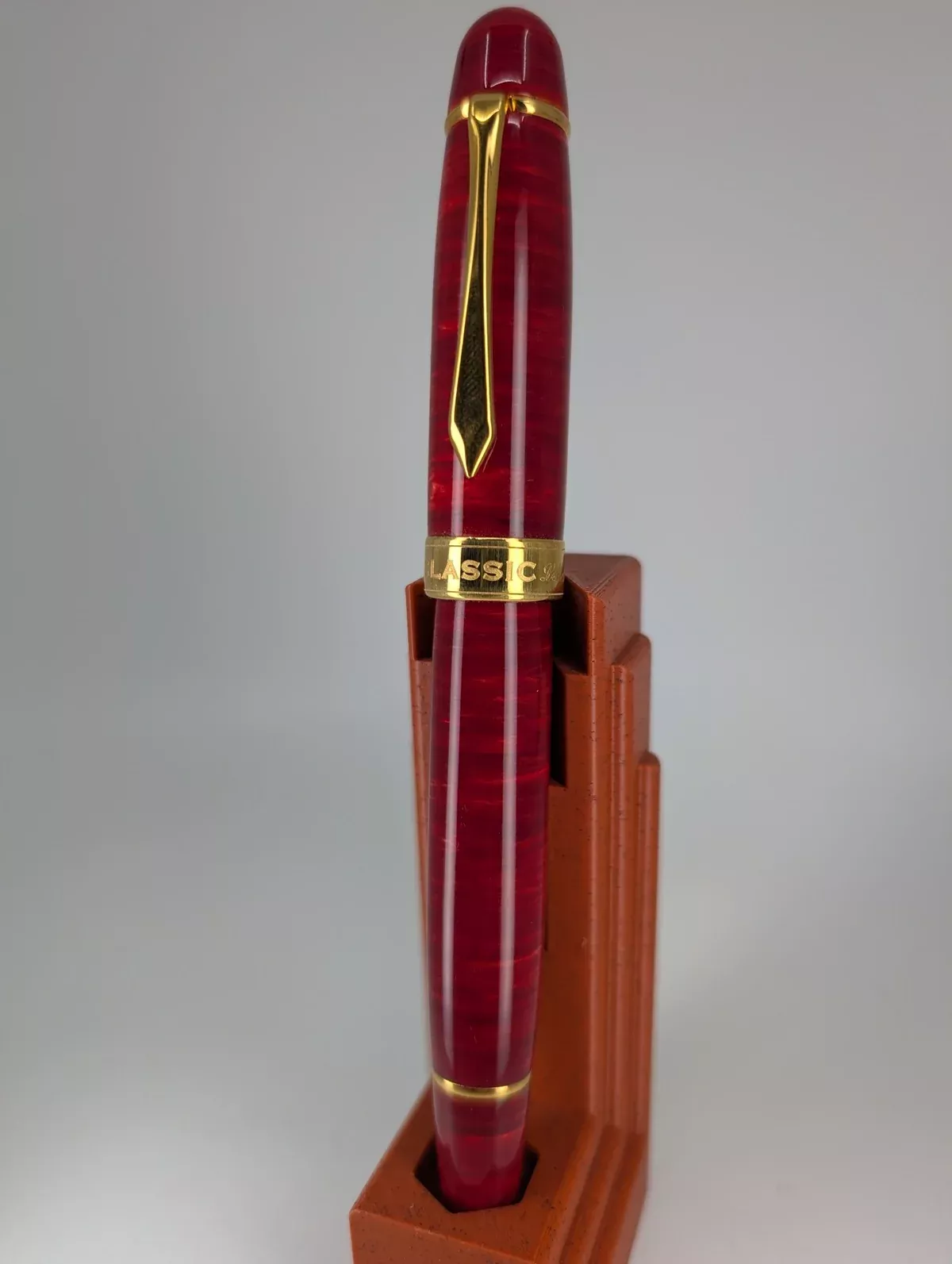 *Consignment* Classic Pens LM1 Flame Red Lambrou Limited Edition Fountain Pen