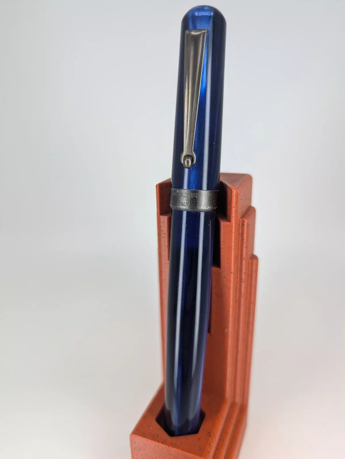 *Consignment* Delta Serena Blue Fountain Pen Titanium Broad Nib