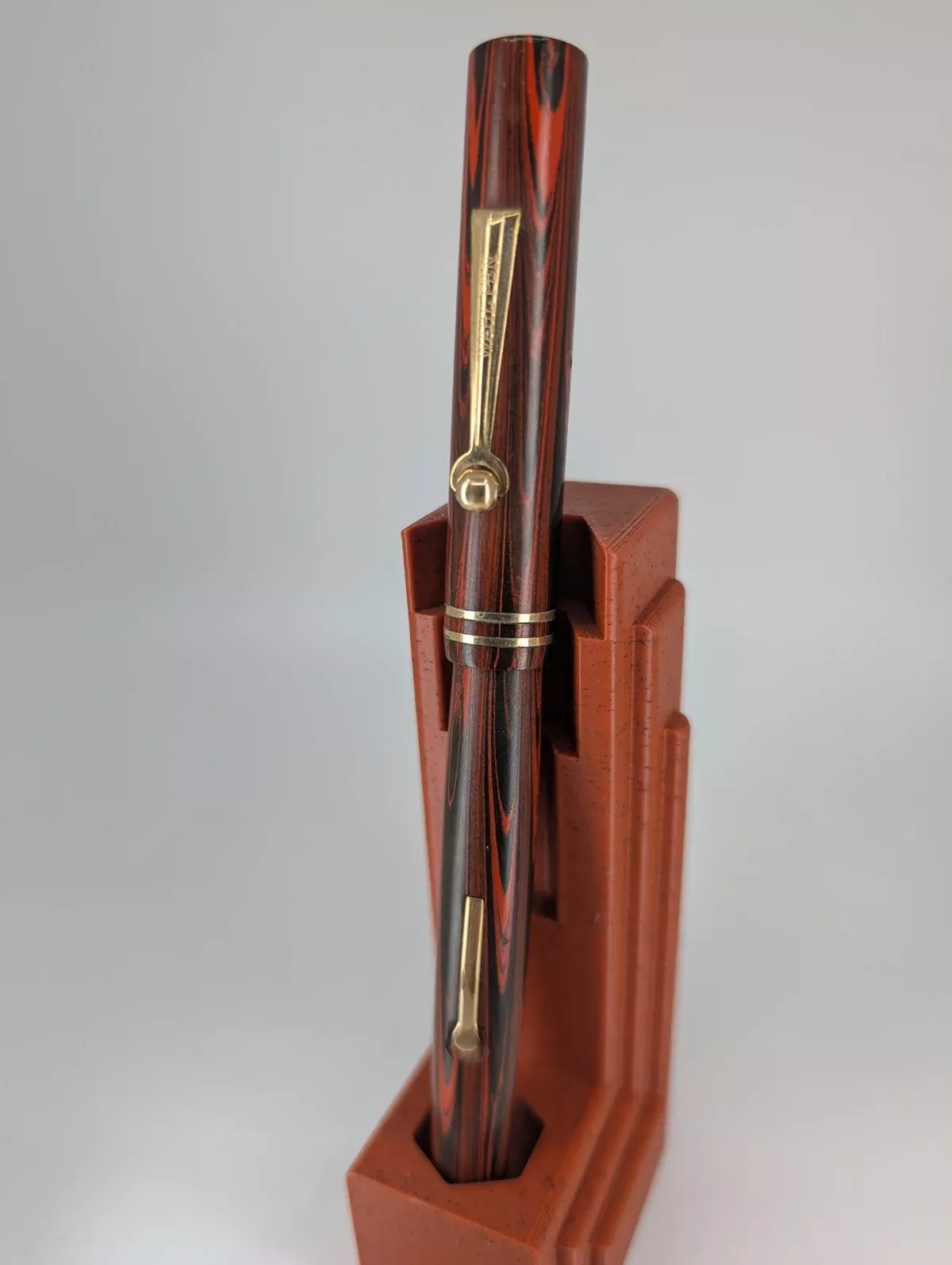 *Consignment* Eversharp Red Ebonite Fountain Pen 14k #2 Signature Nib