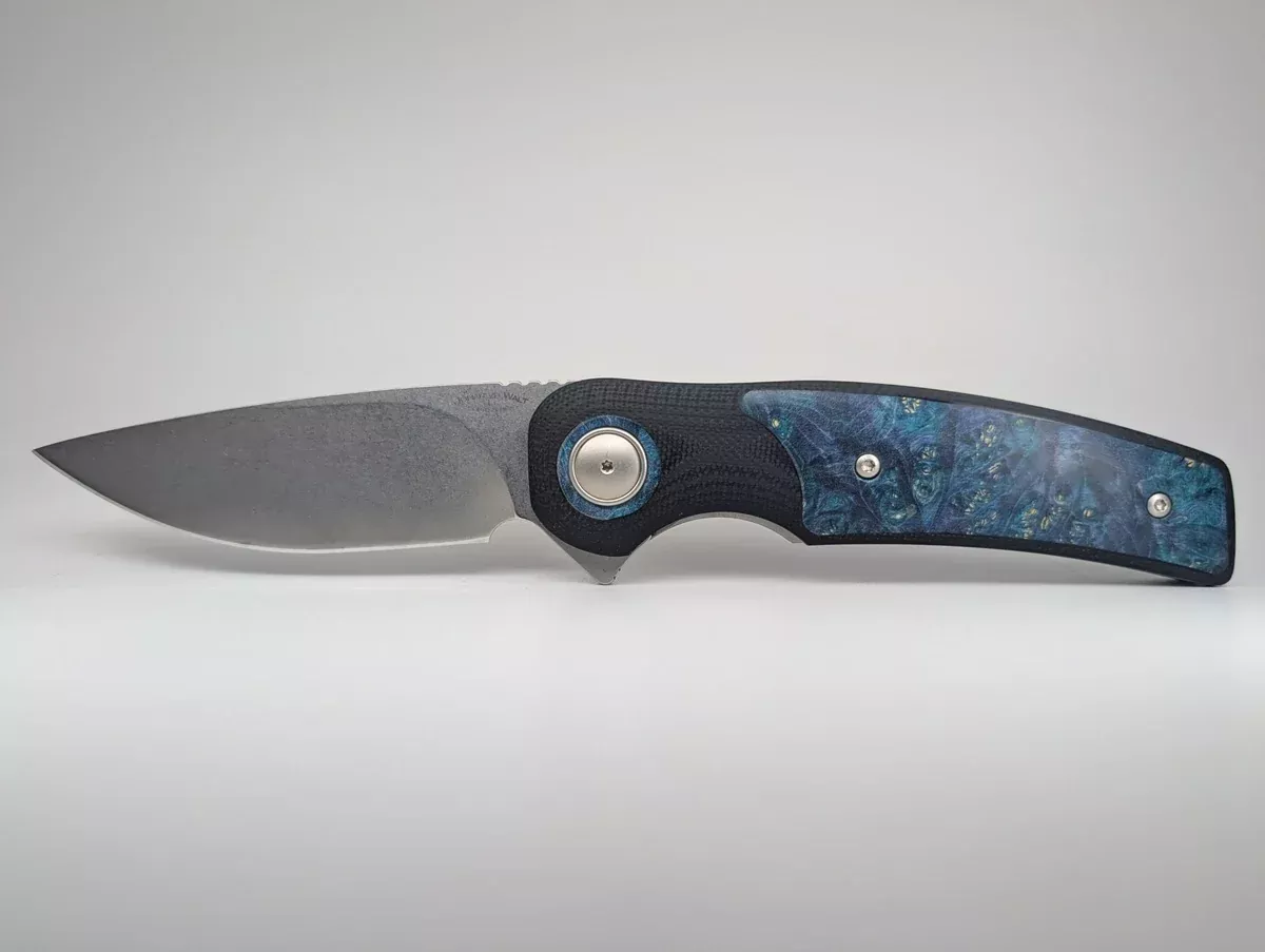 *Consignment* Johan VD Walt JBI Blue Maple Burl Inlay Liner Lock Folding Knife