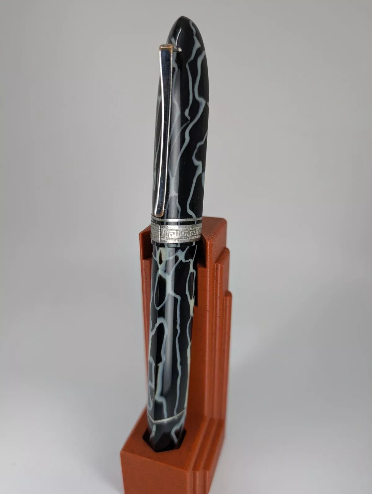*Consignment* OMAS 360 Wild Celluloid Fountain Pen 18k Gold Medium Nib