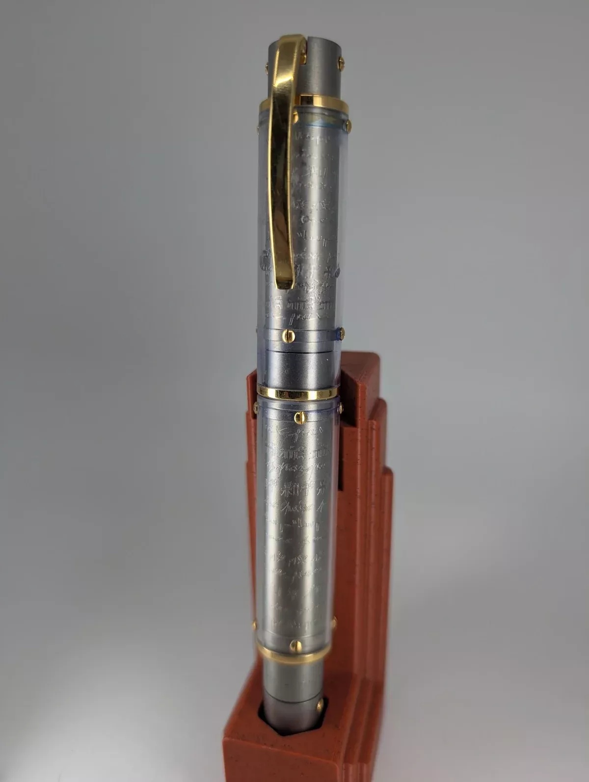 *Consignment* OMAS Harmonia Mundi Titanium Fountain Pen 18k Gold Medium Nib
