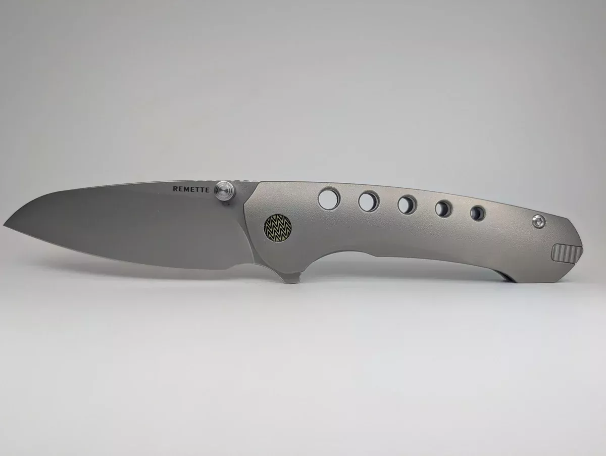 *Consignment* Remette “Bee” Titanium Frame Lock Flipper Knife