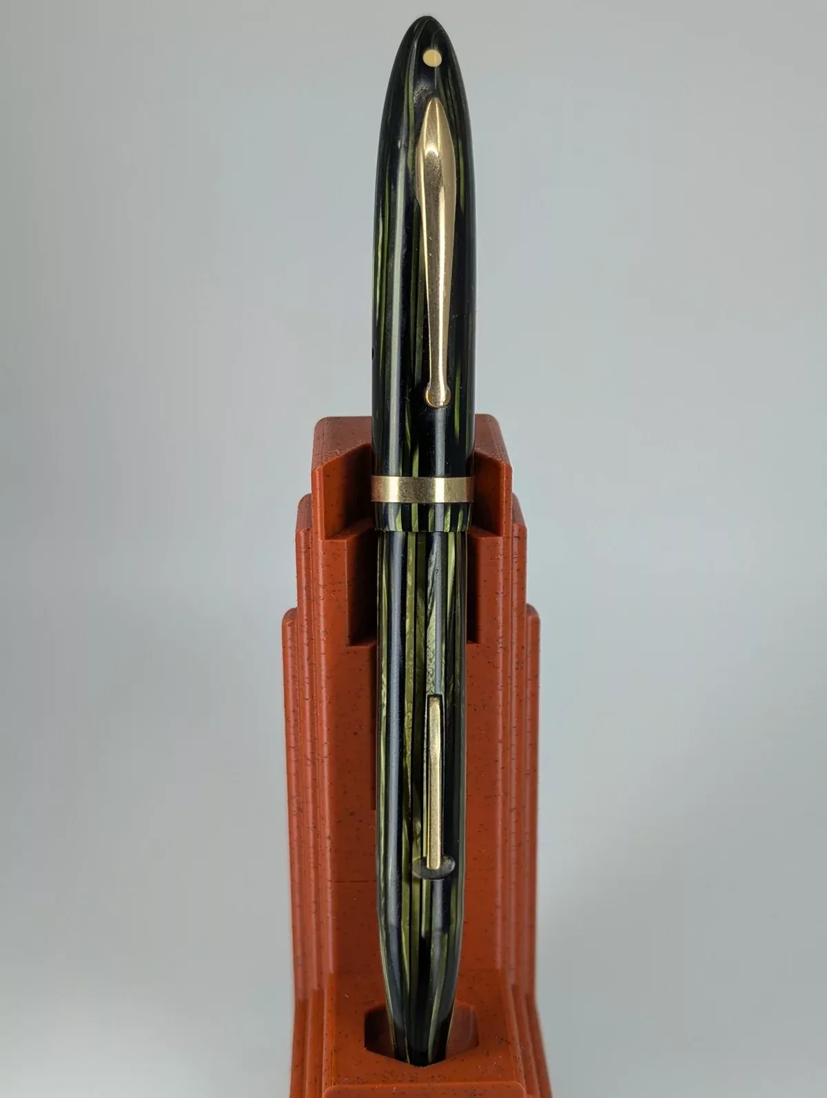 *Consignment* Sheaffer Lifetime Green Striped Fountain Pen Steel Extra Fine Nib