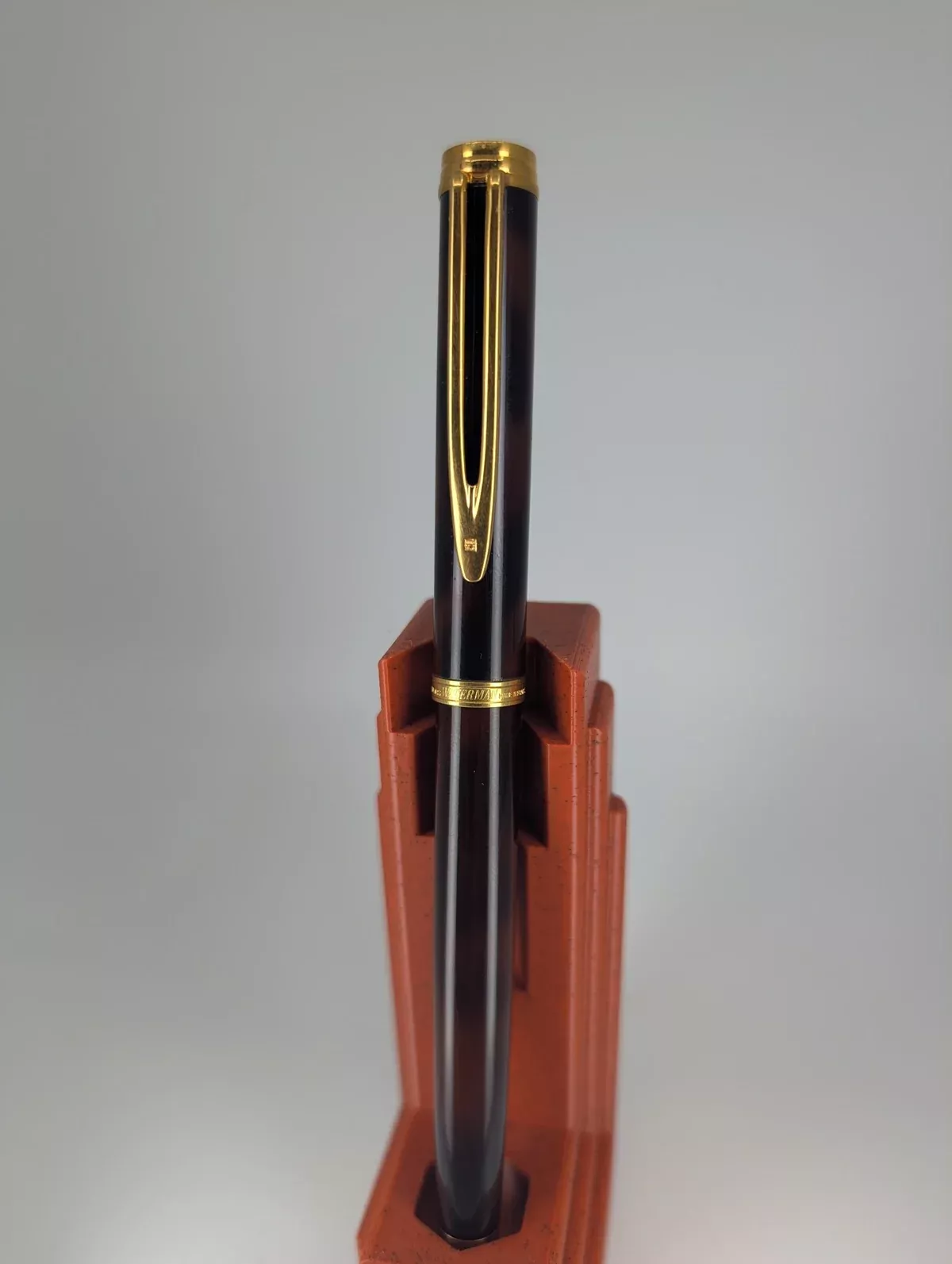 *Consignment* Waterman Gentleman Brown Marble Lacquer Fountain Pen 18k Medium Nib