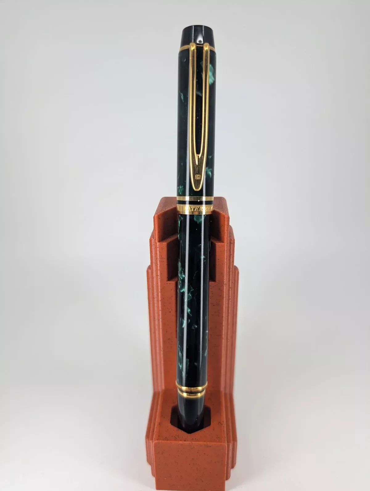*Consignment* Waterman Gentleman Green Marble Fountain Pen 18k Gold Broad Nib
