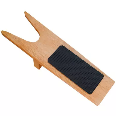 INTREPID INTERNATIONAL Wooden Boot Jack (214460)