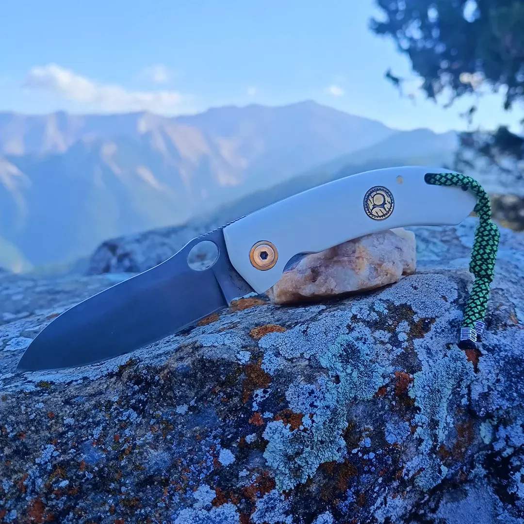 Kam Knife – T10 -D2 Steel – White Handle – Pocket Knife