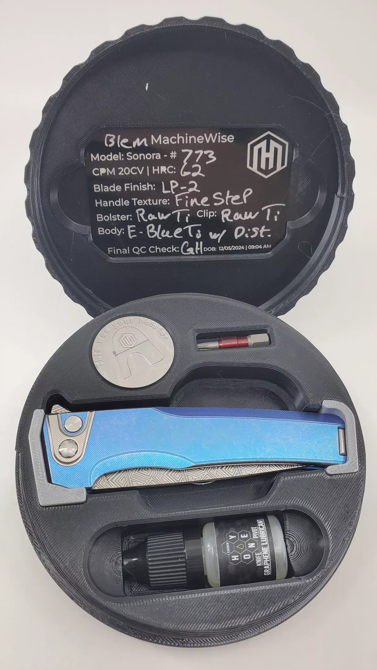 MachineWise Sonora E-Blue w/ Distress Laser Pattern #2 (20CV | Titanium Bolster) #773 *Blemished*