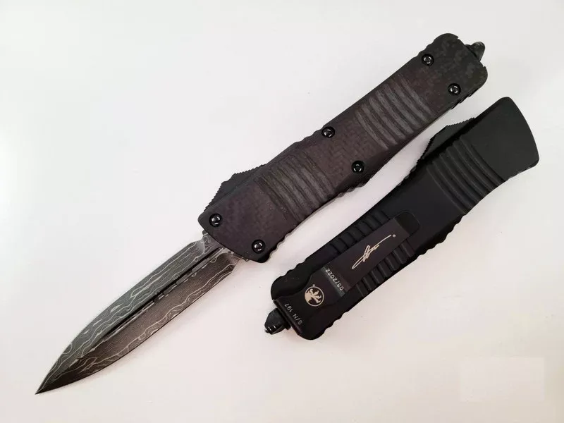 Microtech Combat Troodon D/E Signature Series CF Handle Damascus Standard Out the Front