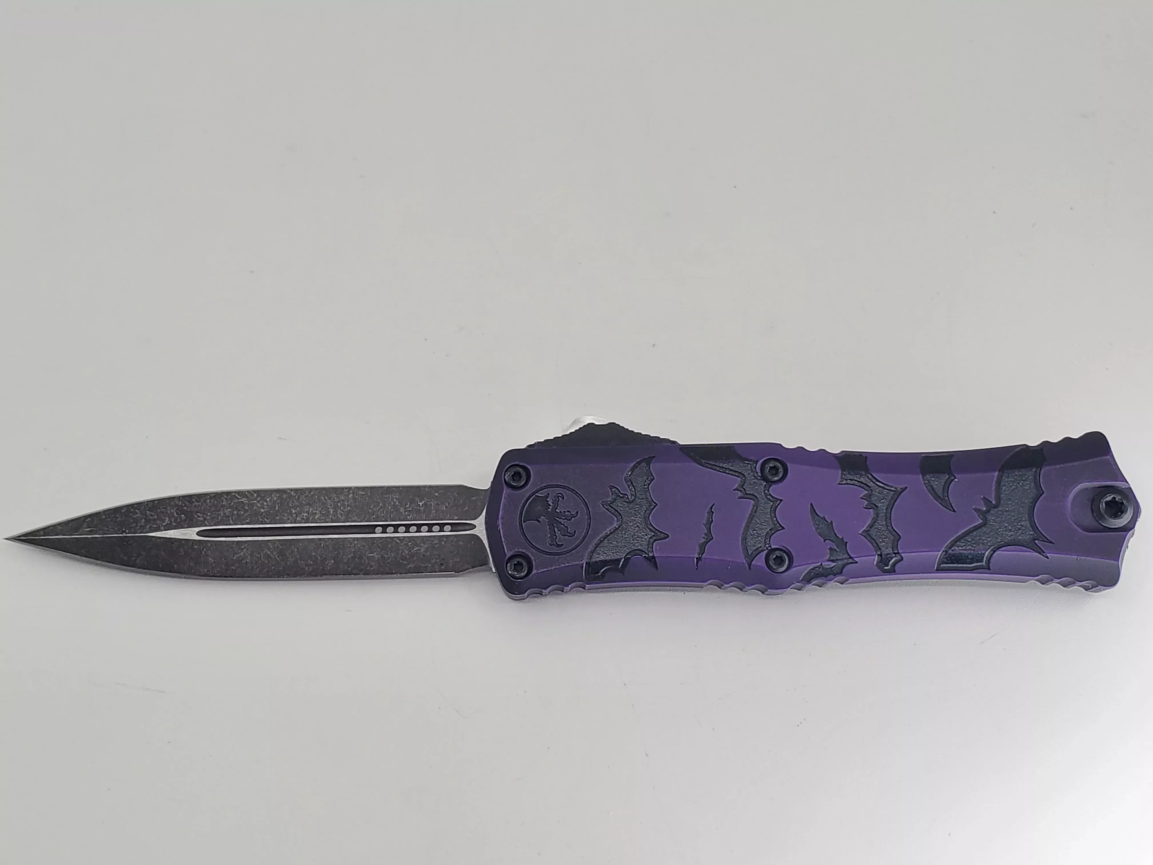 Microtech Hera II Mini Halloween Special "Bats" Out the Front Knife