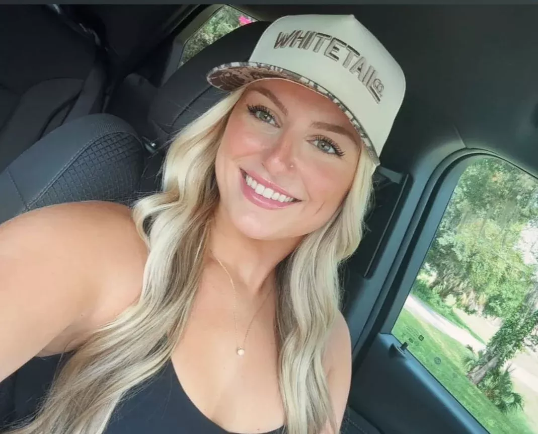 New !!! Whitetail Co. Washed Brim Trucker