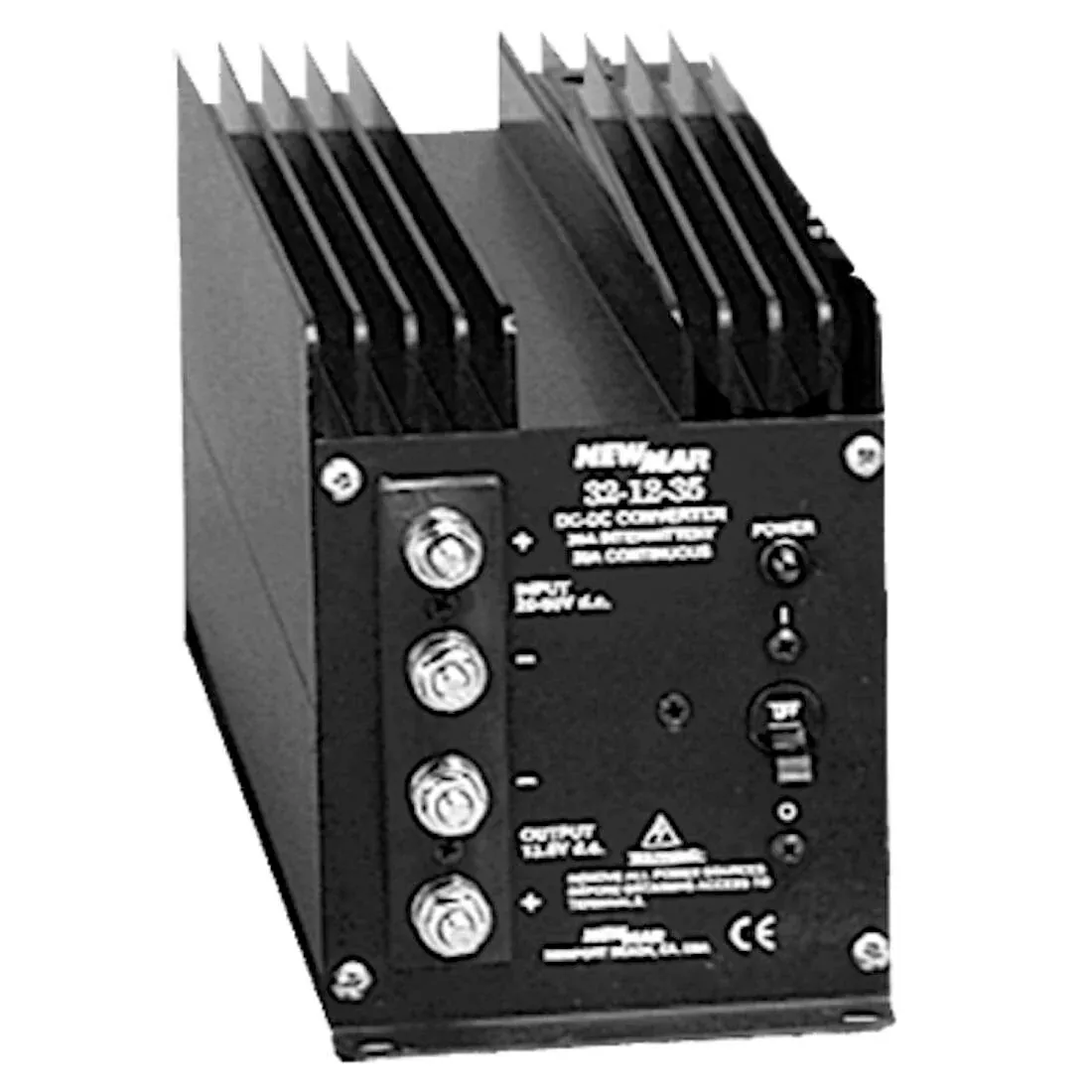 Newmar 35A 20-50V Input /13.6V Output Converter• 32-12-35
