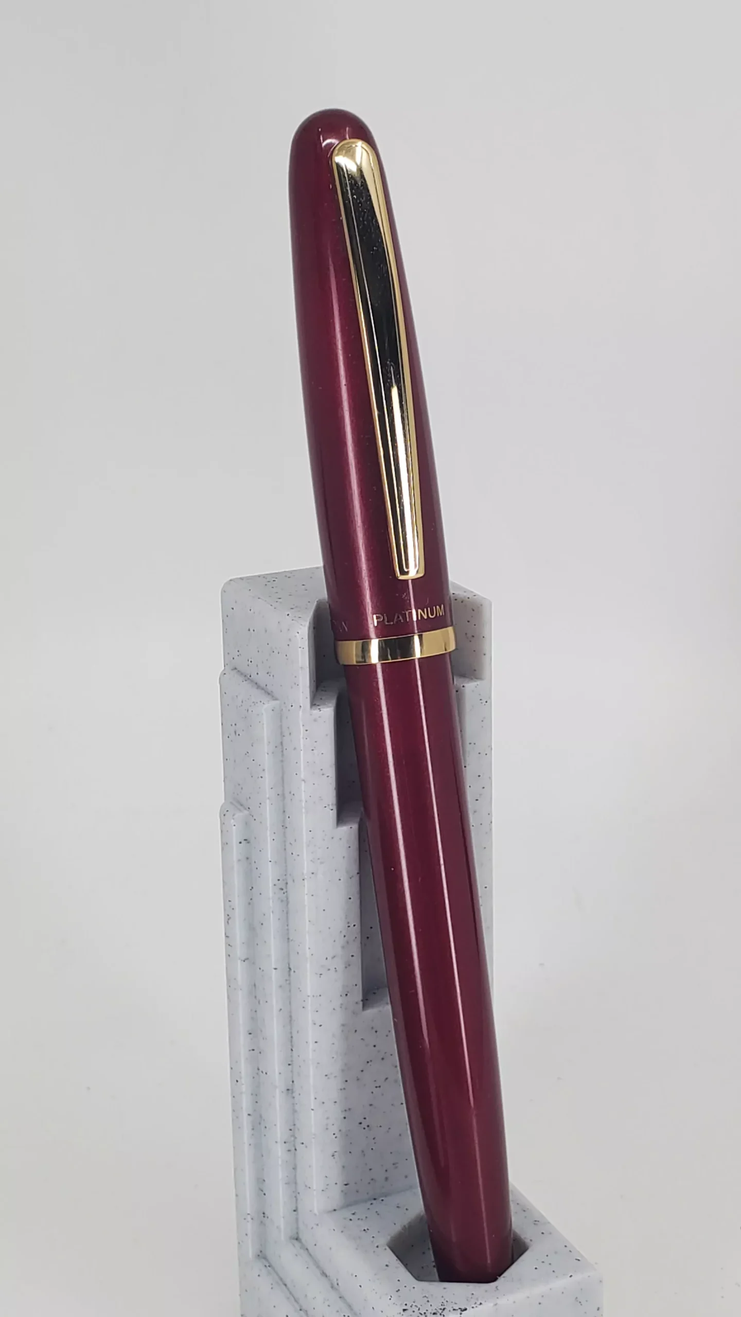 Platinum Balance Wine Red Fountain Pen Medium Nib