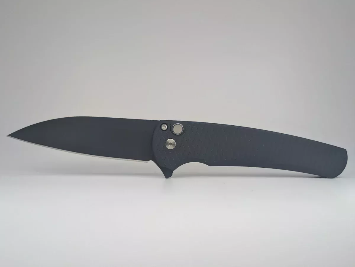 Protech Malibu Flipper Pearl Button Black Dragonscale Handle Black Magnacut Wharncliffe Blade