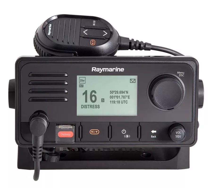 Raymarine Ray73 25W RF Black Fixed Mount VHF Radio• E70517