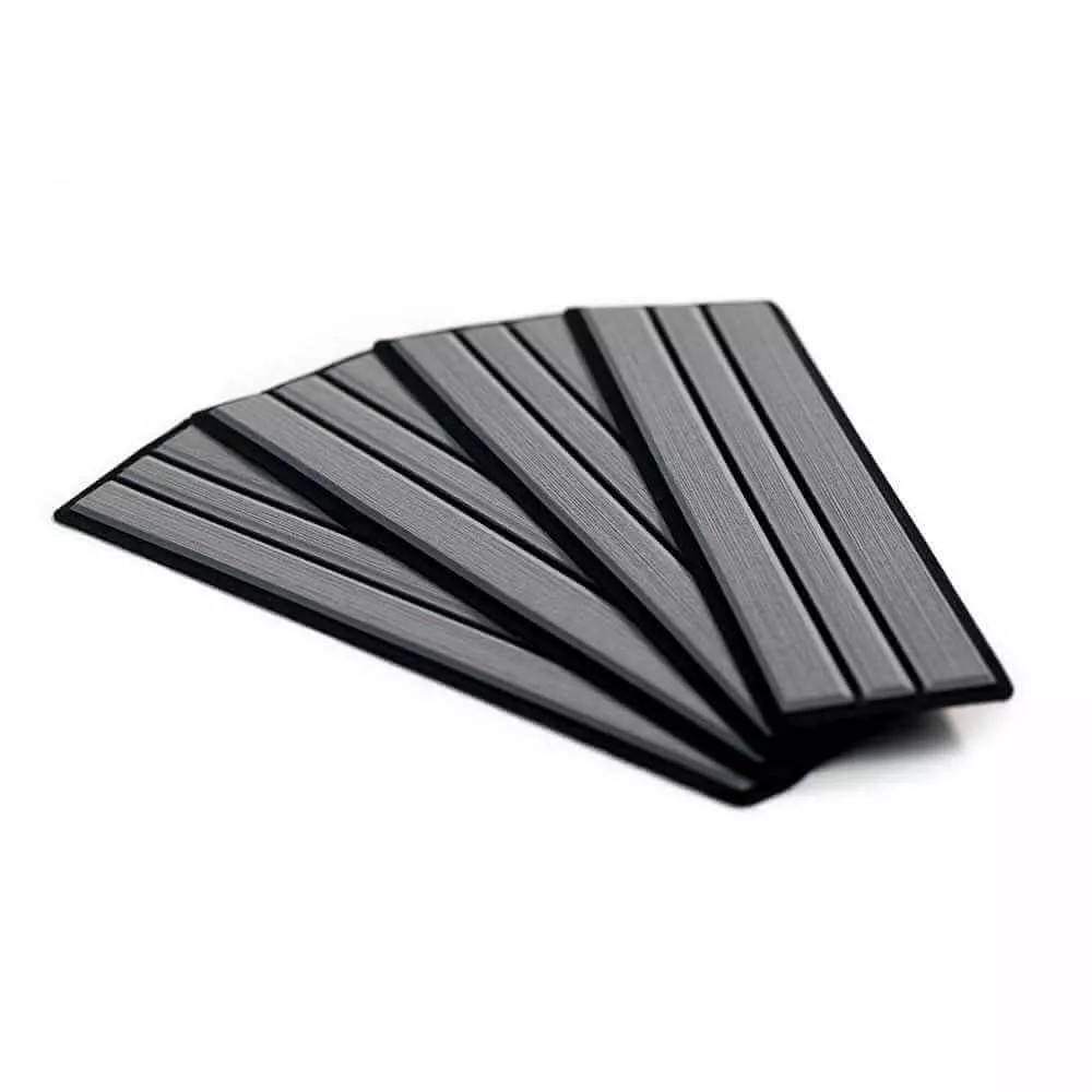 SeaDek Faux Teak 4-Piece Step Kit – Storm Grey/Black