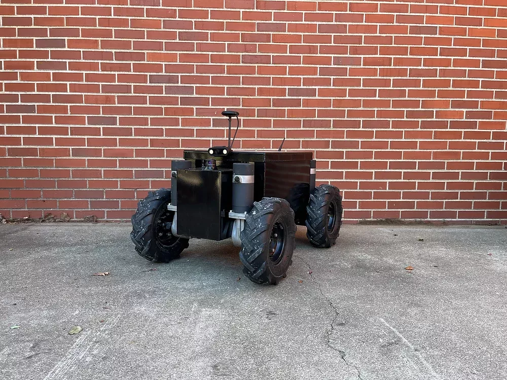 SRS Heavy-Duty 4WD Autonomous Robotic Platform | Width 26″ | Length 34″ | Top Speed 5.7 MPH | Battery Life 14 Hours