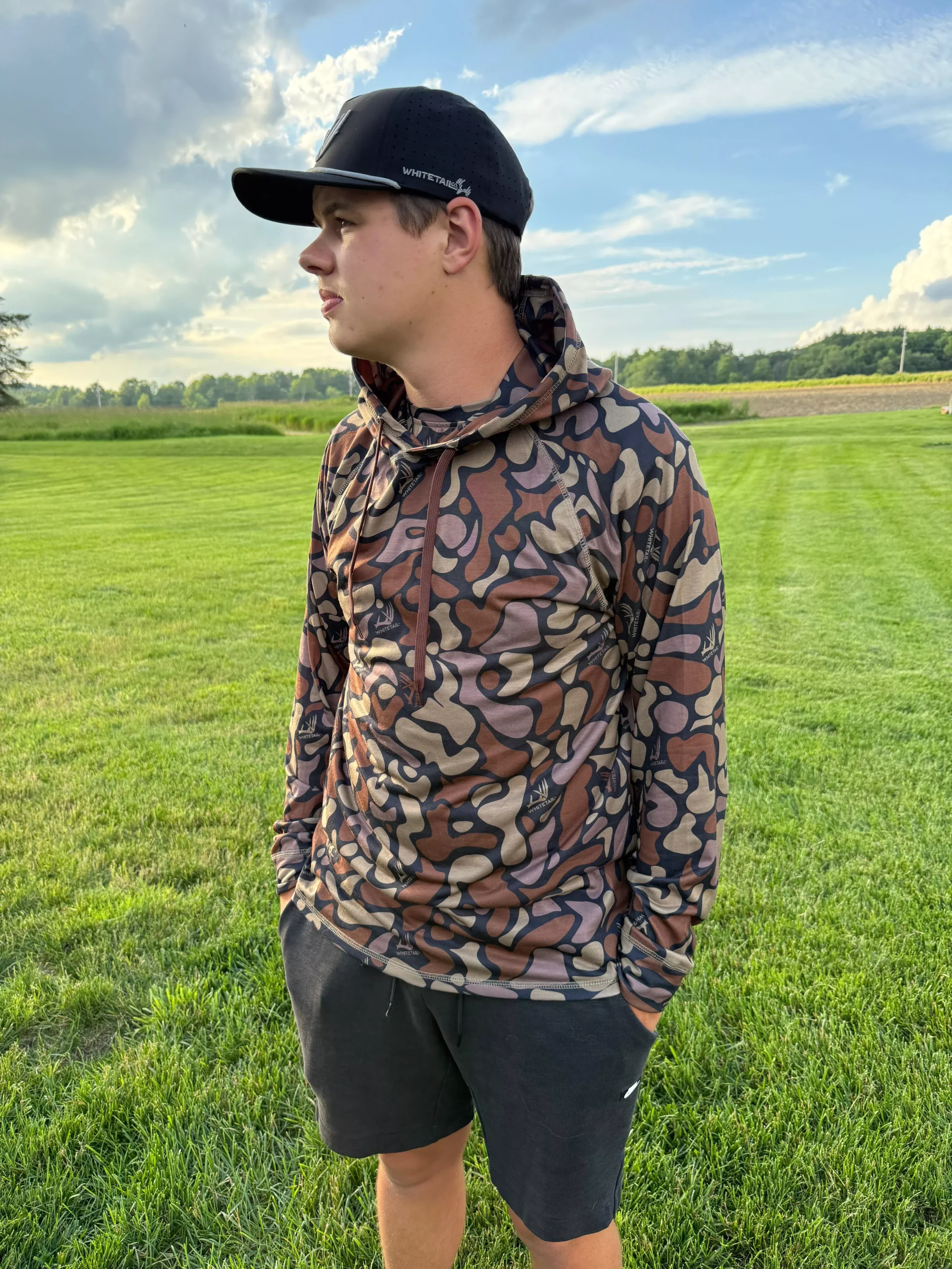 Whitetail Co. RUT Lightweight HoodieDark Old Camo